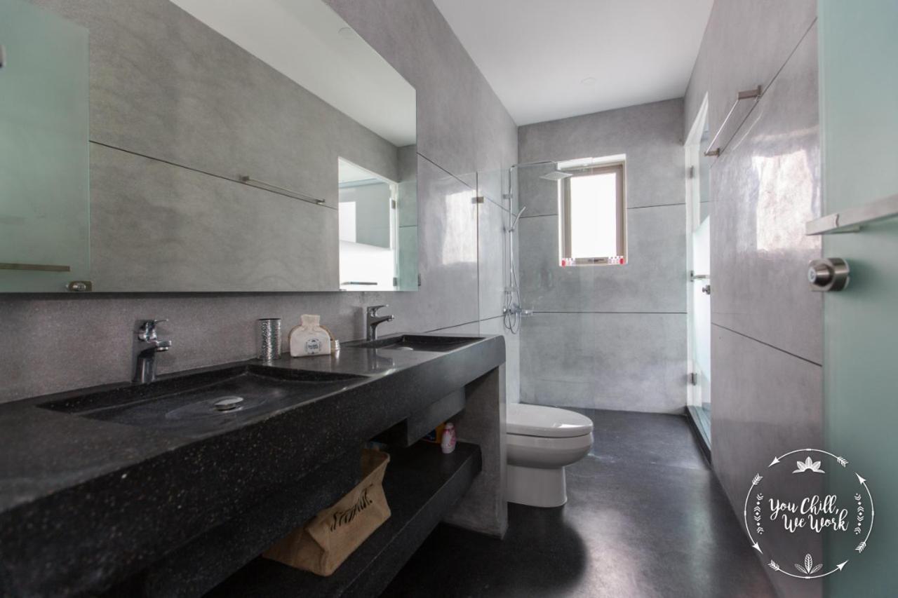 Azur Luxurious 4 Br Ocean View Villa